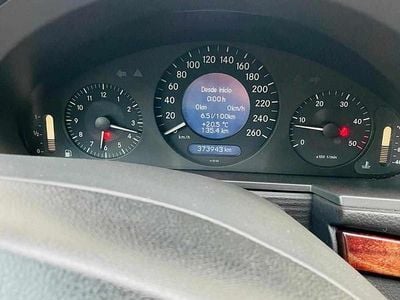Mercedes E220
