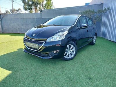 Usado 2014 Peugeot 208 Access Citadino | € 7.990 (Preço justo)