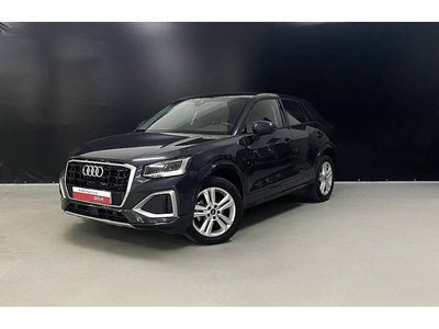 Usado Audi Q2 110 HP (80 kW) 2024 Cinzento SUV