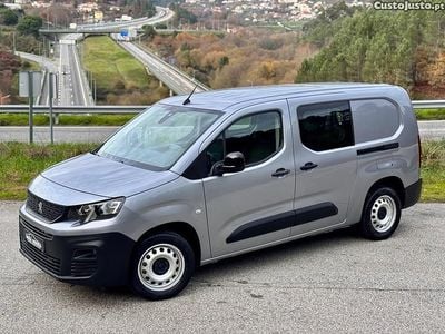 Cinza Usado 2022 Peugeot Partner Monovolume | € 20.990