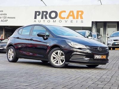 Usado Opel Astra 110 HP (80 kW) 2019 Preto
