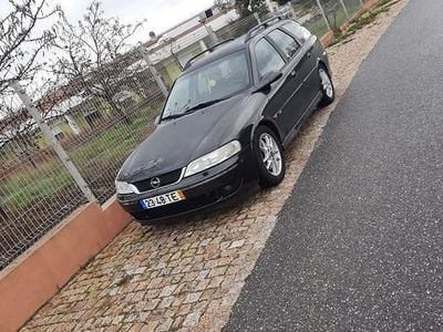 Usado Opel Vectra Sport 125 HP (91 kW) 2002 Sedan