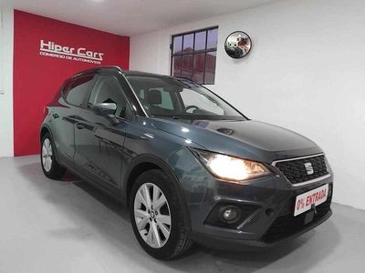 Usado Seat Arona 110 HP (80 kW) 2021 Cinzento SUV