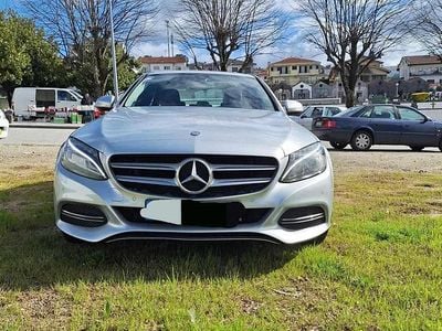 Usado Mercedes C180 116 HP (85 kW) 2015 Cinzento Sedan