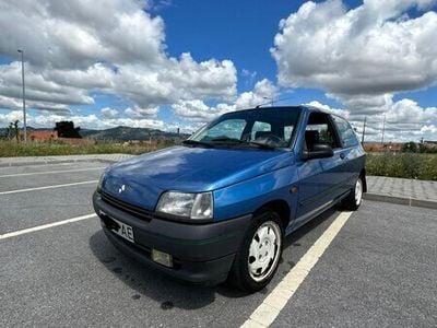 Azul Usado 1992 Renault Clio | € 5.000
