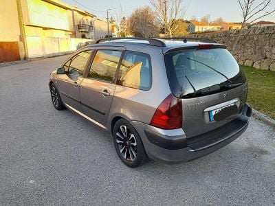Usado 2008 Peugeot 307 Sedan | € 2.750 (Preço justo)