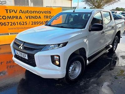 Branco Usado 2021 Mitsubishi L200 Invite Pickup | € 27.950