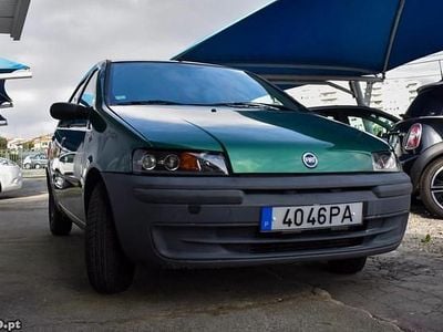 Usado Fiat Punto 60 HP (44 kW) 2000 Verde Citadino