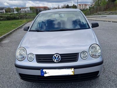 Usado 2004 VW Polo Sedan | € 3.900 (Caro)