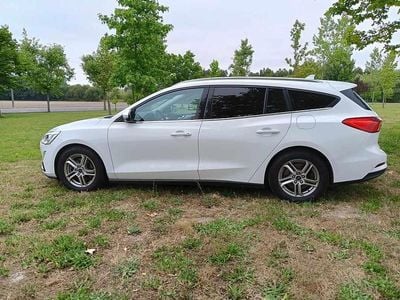 Branco Usado 2019 Ford Focus Carrinha | € 14.250 (Preço justo)