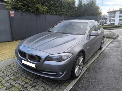 Usado BMW 530 245 HP (180 kW) 2010 Cinzento Sedan