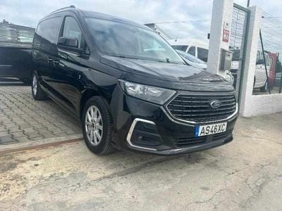 Usado Ford Tourneo Connect 102 HP (75 kW) 2022 Preto Monovolume