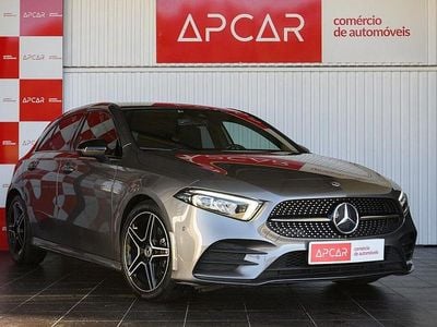 Cinza Usado 2021 Mercedes A180 AMG line | € 28.750