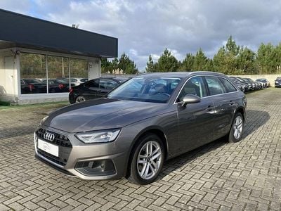 Cinzento Usado 2022 Audi A4 Carrinha | € 21.990 (Preço elevado)