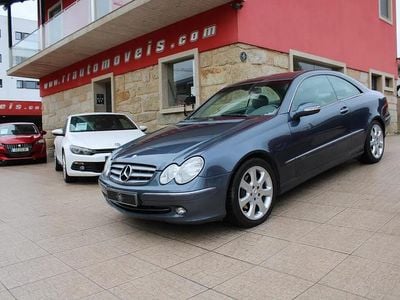 Usado Mercedes CLK240 Avantgarde 170 HP (125 kW) 2002 Cinza antracite Coupé