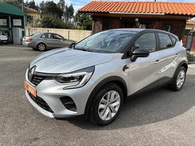 Cinzento Usado 2021 Renault Captur SUV | € 15.945 (Preço justo)