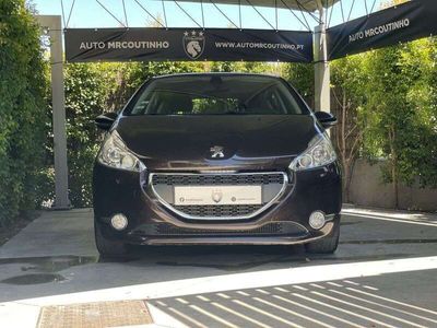 usado Peugeot 208 1.6 e-HDi Allure