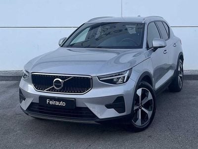 Usado Volvo XC40 163 HP (119 kW) 2025 Cinzento SUV