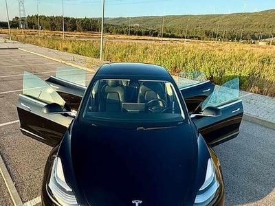 Usado Tesla Model 3 211 kW (287 HP) 2019 Preto Sedan