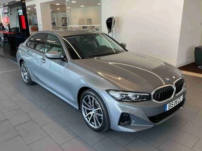BMW 330e