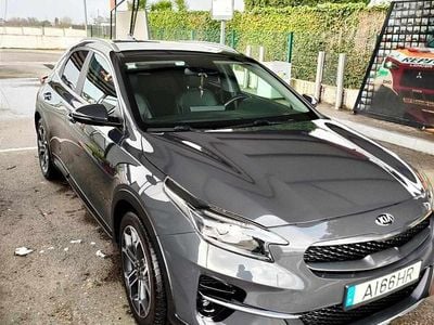 Usado Kia XCeed 120 HP (88 kW) 2021 Cinzento SUV