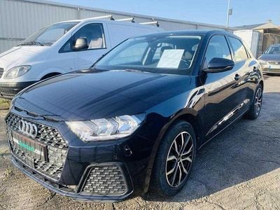 Usado Audi A1 Sportback 95 HP (69 kW) 2021 Azul Citadino