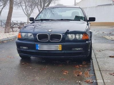 Usado 2000 BMW 320 Sedan | € 2.800 (Bom preço)