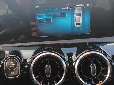 Usado Mercedes A180 116 HP (85 kW) 2019 Preto Sedan