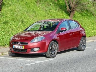 Usado Fiat Bravo 120 HP (88 kW) 2010 Vermelho Citadino