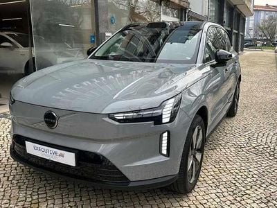 Cinzento Usado 2025 Volvo EX90 SUV | € 79.500 (Preço justo)