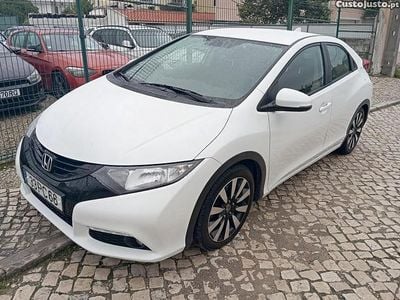 Usado Honda Civic Sport 100 HP (73 kW) 2014 Branco Citadino