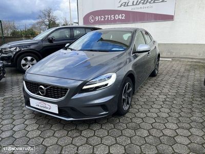 usado Volvo V40 2.0 D3 R-Design Momentum (150cv) (5p)