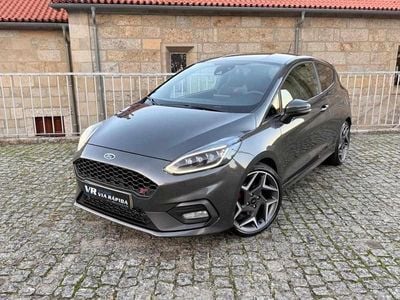 Cinza Usado 2019 Ford Fiesta ST | € 18.900 (Preço justo)