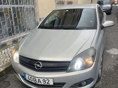 Usado Opel Astra GTC 150 HP (110 kW) 2006