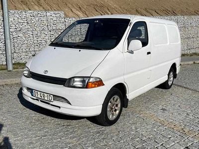 Branco Usado 1997 Toyota HiAce Carrinha | € 5.000