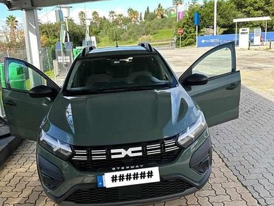 Verde Usado 2024 Dacia Sandero Citadino | € 14.750 (Bom preço)