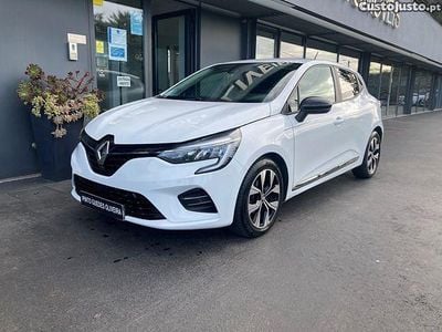 Usado Renault Clio V 100 HP (73 kW) 2021 Branco Sedan