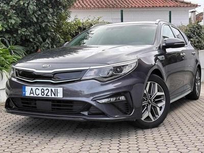 Cinzento Usado 2020 Kia Optima Hybrid Sedan | € 18.900