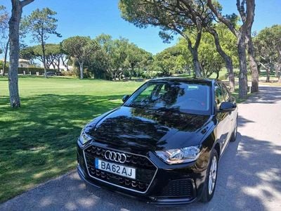 Usado Audi A1 Sportback 95 HP (69 kW) 2023 Preto Citadino