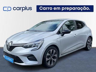 Cinza Usado 2023 Renault Clio V Evolution | € 16.500 (Preço justo)