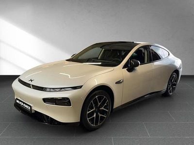 Branco Usado 2024 XPENG P7 Sedan | € 43.990