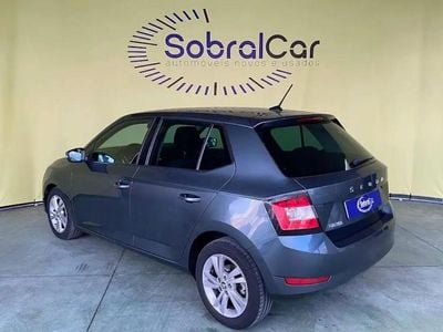 Cinza Usado 2021 Skoda Fabia | € 16.000 (Preço justo)