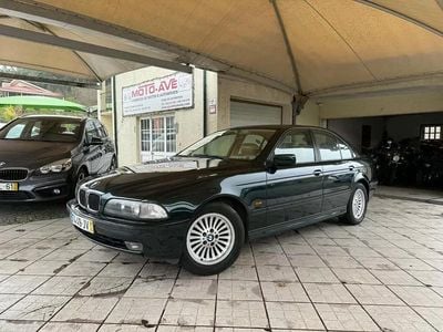 Verde escuro Usado 1998 BMW 525 Sedan | € 3.950