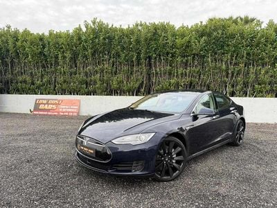 Azul Usado 2014 Tesla Model S Citadino | € 22.990