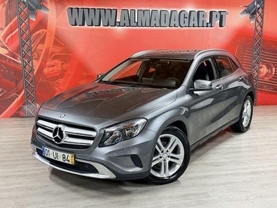Cinza Usado 2016 Mercedes GLA180 Urban SUV | € 21.900 (Bom preço)
