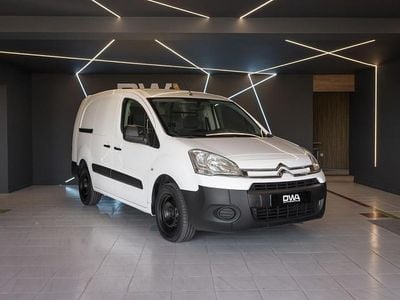 Branco Usado 2015 Citroën Berlingo Monovolume | € 11.992 (Caro)