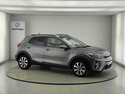 Cinzento Usado 2025 Kia Stonic SUV | € 17.990 (Preço justo)