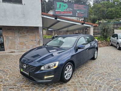 usado Volvo V60 2.0 D4 Momentum