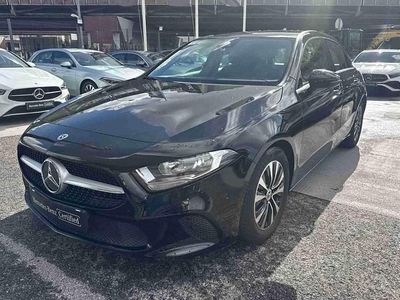 Usado Mercedes 180 116 HP (85 kW) 2022 Preto Sedan