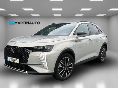 Usado DS Automobiles DS7 Crossback 225 HP (165 kW) 2025 Cinza SUV